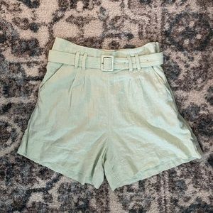 Abercrombie linen green shorts size M